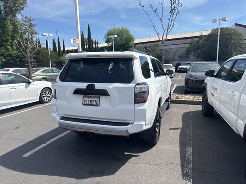 Certified 2024 Toyota 4Runner TRD Off-Road Premium image 29