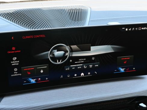 New 2026 BMW M440i Convertible image 17