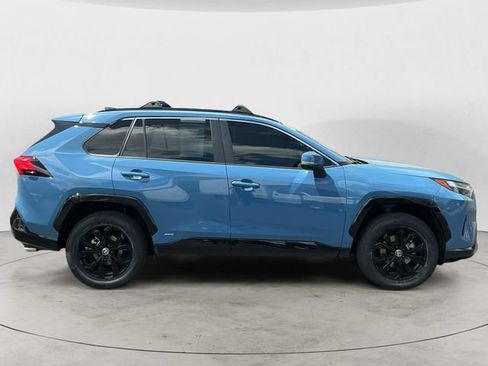 Used 2024 Toyota RAV4 SE w/ Convenience Package AWD/4WD image 6