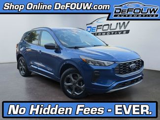 Used 2023 Ford Escape ST-Line AWD/4WD video 1