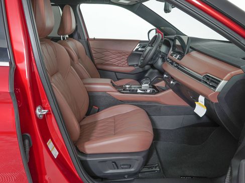 Used 2025 Mitsubishi Outlander SEL image 9