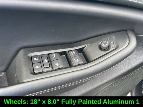Used 2025 Jeep Grand Cherokee L Altitude RWD image 38