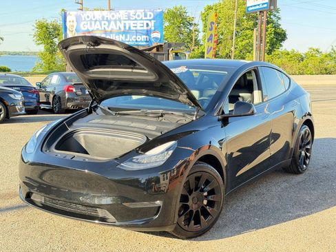 Used 2021 Tesla Model Y Long Range AWD/4WD image 72