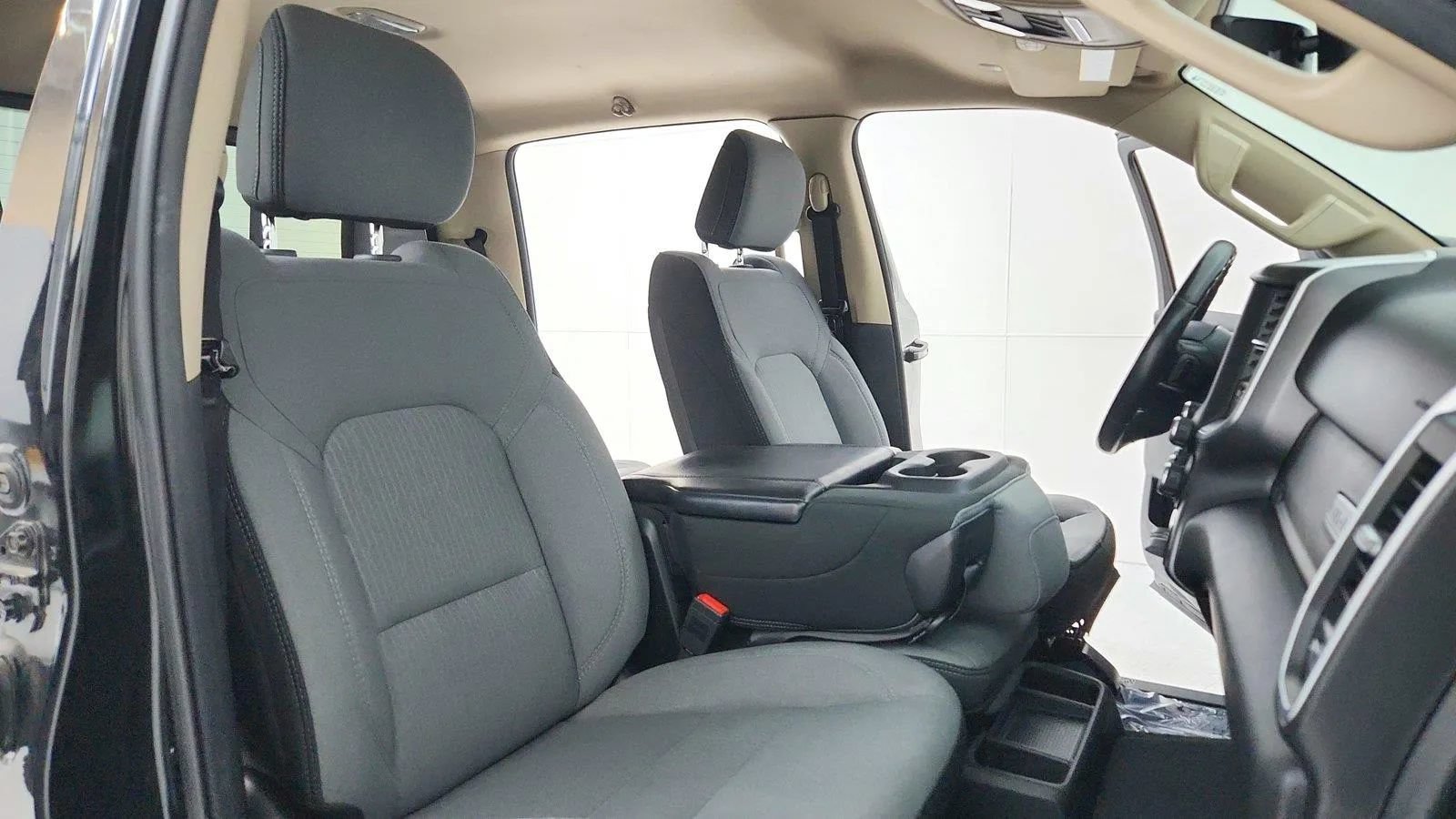 Used 2019 RAM 1500 Big Horn AWD/4WD image 48