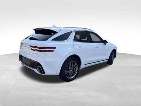 Used 2023 Genesis GV70 2.5T AWD/4WD image 4