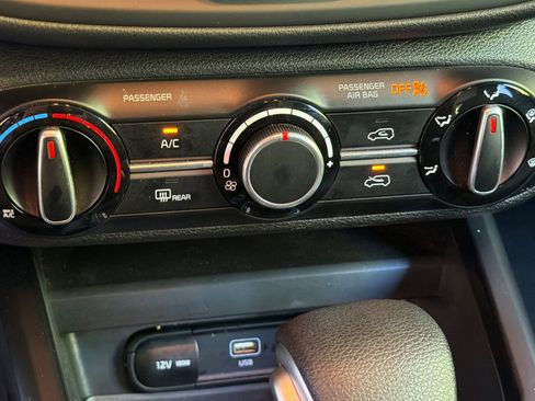 Used 2024 Kia Soul LX w/ Option Group 015 FWD image 20