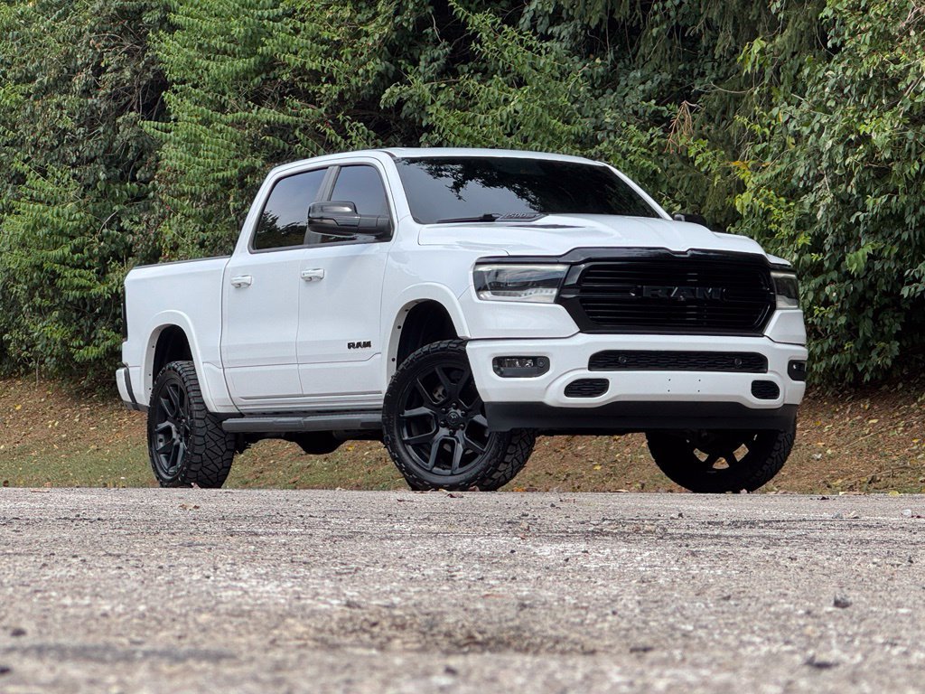 Used 2021 RAM 1500 Laramie AWD/4WD image 2