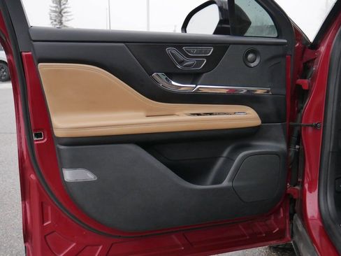 Used 2020 Lincoln Corsair Reserve w/ Equipment Group 201A image 32