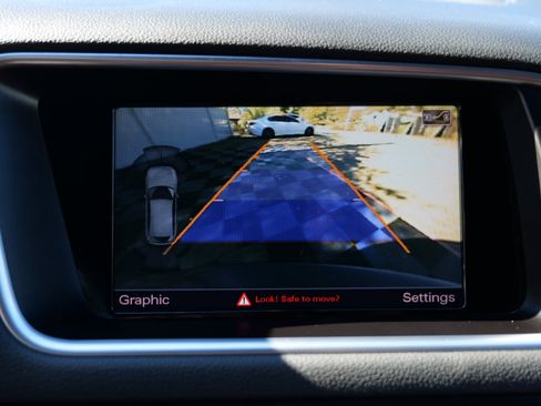 Used 2017 Audi Q5 3.0T Premium Plus w/ Technology Package image 24