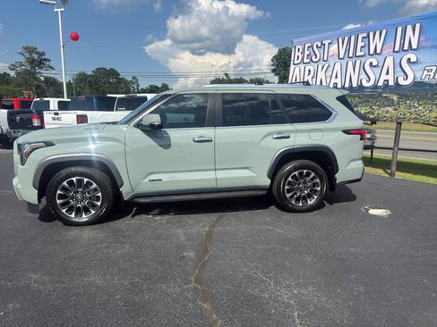 Used 2025 Toyota Sequoia Limited AWD/4WD image 8