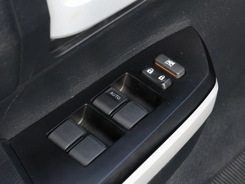 Used 2019 Toyota Tundra SR5 image 18