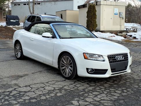 Used 2010 Audi A5 2.0T Premium image 3