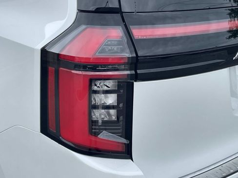 New 2026 Nissan Armada Platinum Reserve AWD/4WD image 10