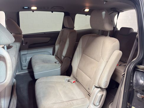 Used 2017 Honda Odyssey SE image 27