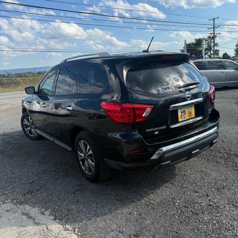 Used 2018 Nissan Pathfinder SV AWD/4WD image 6