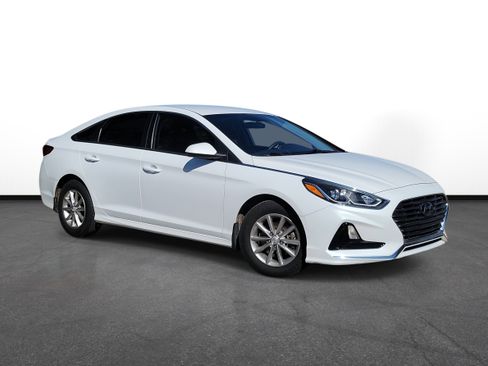 Used 2019 Hyundai Sonata SE image 1