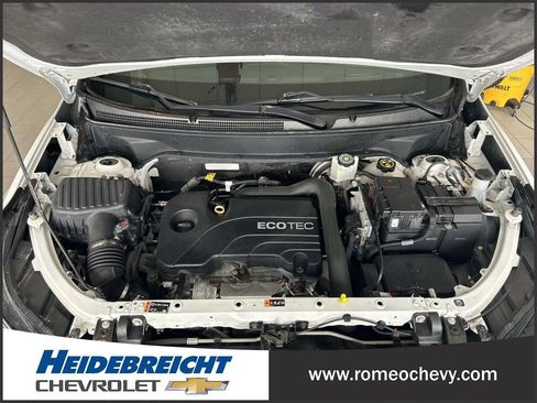 Used 2020 Chevrolet Equinox LT w/ Driver Convenience Package FWD image 9