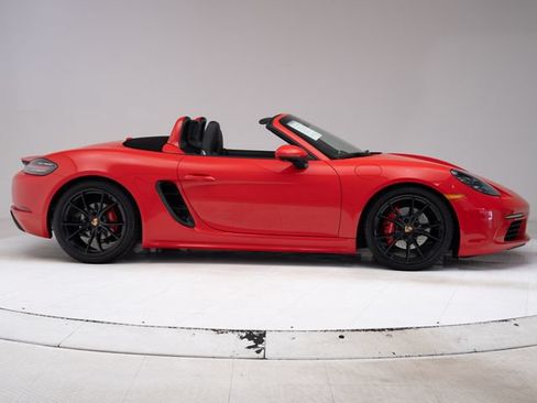 Certified 2025 Porsche 718 Boxster S RWD image 25