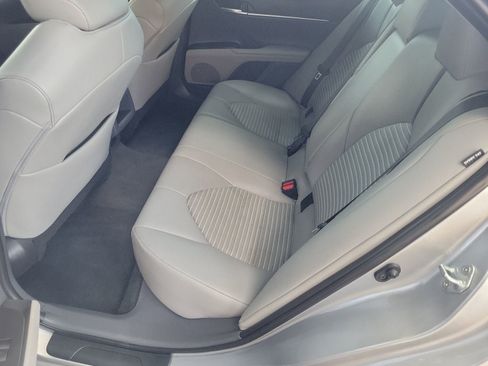 Used 2023 Toyota Camry SE FWD image 14