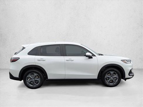 New 2026 Honda HR-V LX image 4