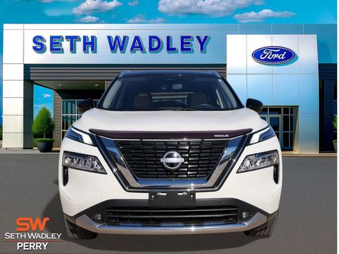 Used 2022 Nissan Rogue Platinum w/ Head-Up Display Package image 4