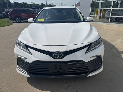 Used 2023 Toyota Camry LE AWD/4WD image 2