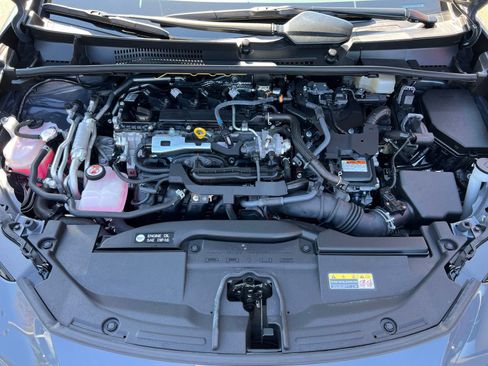 Used 2024 Toyota Prius Prime SE image 17