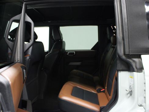 Used 2022 Ford Bronco Outer Banks image 13