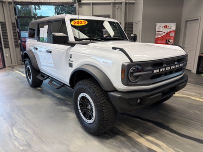 Used 2023 Ford Bronco Big Bend w/ Sasquatch Package