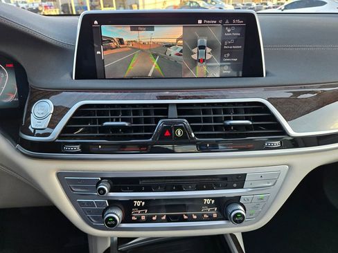 Used 2020 BMW 740i w/ Premium Package image 33