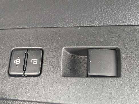 Certified 2026 Toyota Corolla LE FWD image 31