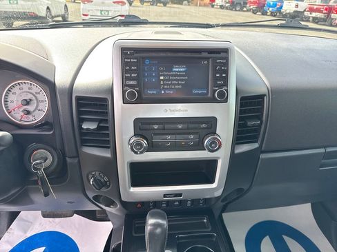 Used 2015 Nissan Titan PRO-4X w/ Pro-4x Luxury Package image 19