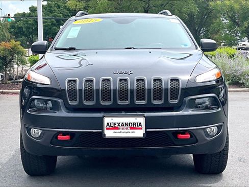 Used 2015 Jeep Cherokee Trailhawk w/ Leather Interior Group AWD/4WD image 3