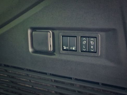 Certified 2026 GMC Yukon AT4 w/ AT4 Premium Package image 34