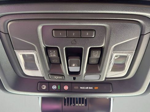 New 2026 Chevrolet Silverado 1500 High Country AWD/4WD image 13
