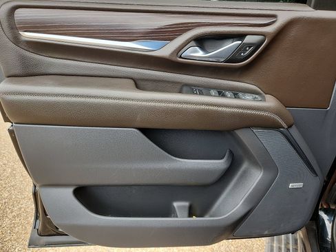 Used 2021 GMC Yukon Denali AWD/4WD image 14