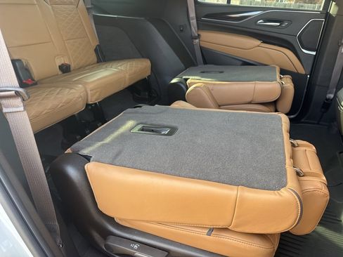 Used 2022 Cadillac Escalade Sport w/ Heavy-Duty Trailer Package image 59