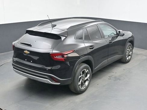New 2026 Chevrolet Trax LT w/ LT Convenience Package FWD image 37