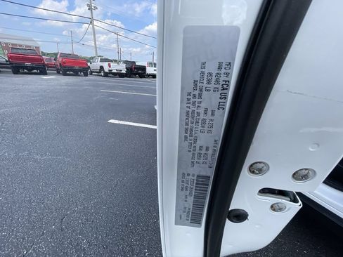 Used 2019 Dodge Challenger R/T Scat Pack RWD image 33