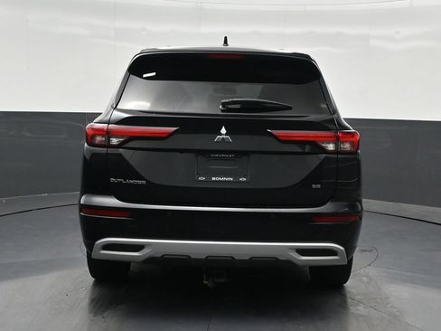 Used 2022 Mitsubishi Outlander SE FWD image 4