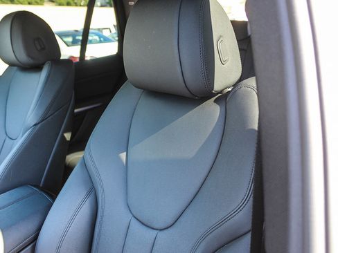 Used 2021 BMW X5 xDrive40i w/ Convenience Package image 25