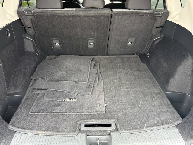 Used 2021 Nissan Rogue SV FWD image 17