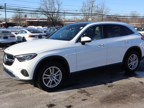 Used 2023 Mercedes-Benz GLC 300 GLC 300 4MATIC SUV w/ Exclusive Trim Package image 1