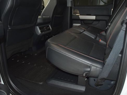 Used 2024 Ford F350 Lariat w/ Lariat Ultimate Package AWD/4WD image 41