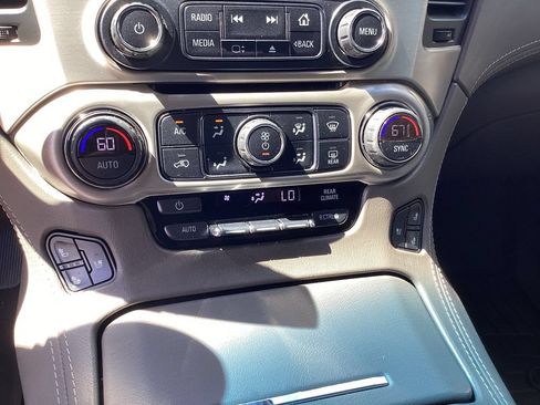 Used 2018 GMC Yukon Denali w/ Denali Ultimate Package AWD/4WD image 36