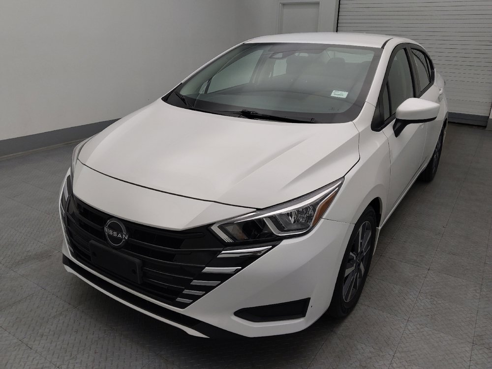 Used 2023 Nissan Versa SV w/ Trunk Package FWD image 15