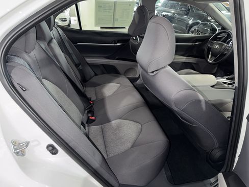 Used 2024 Toyota Camry LE w/ Convenience Package FWD image 12