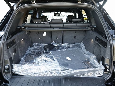 New 2026 BMW X5 M60i image 29