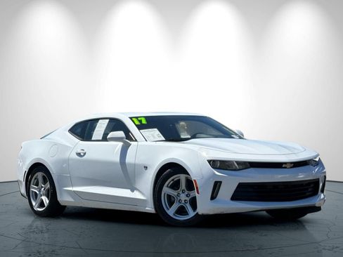Used 2017 Chevrolet Camaro LT RWD image 2