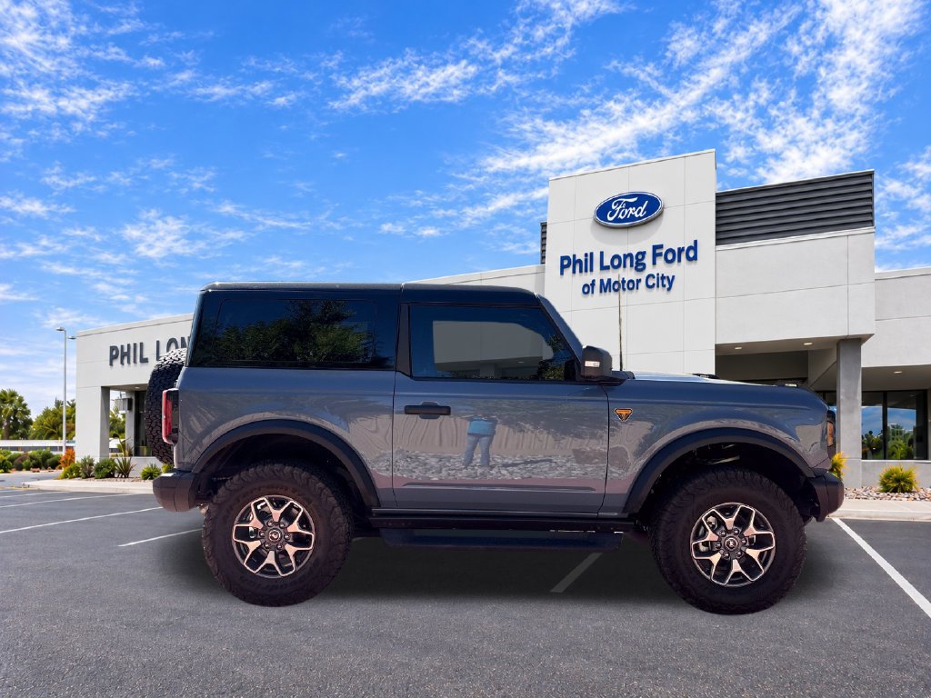 Used 2025 Ford Bronco Badlands AWD/4WD image 11